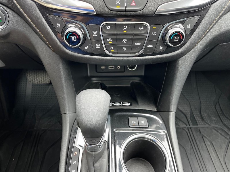 Chevrolet Equinox Vehicle Image 22