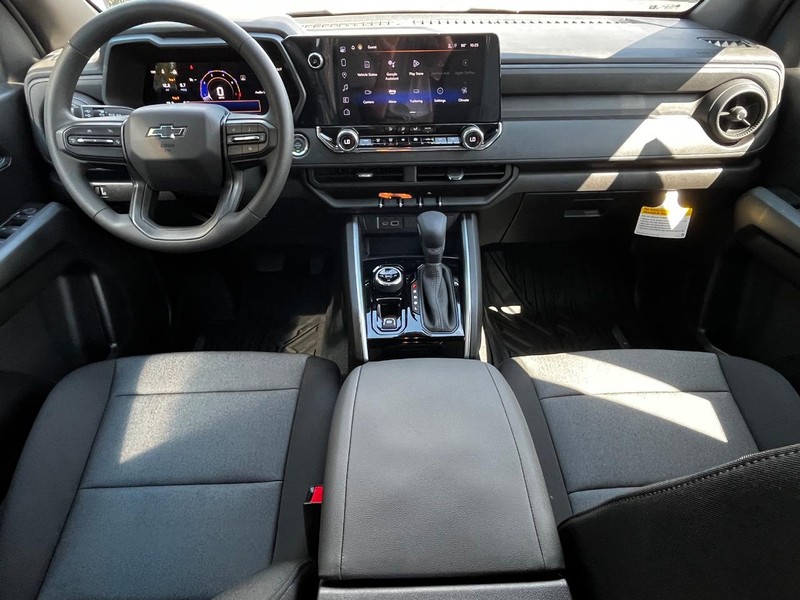 Chevrolet Colorado Vehicle Image 05