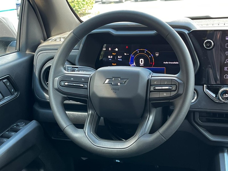 Chevrolet Colorado Vehicle Image 06