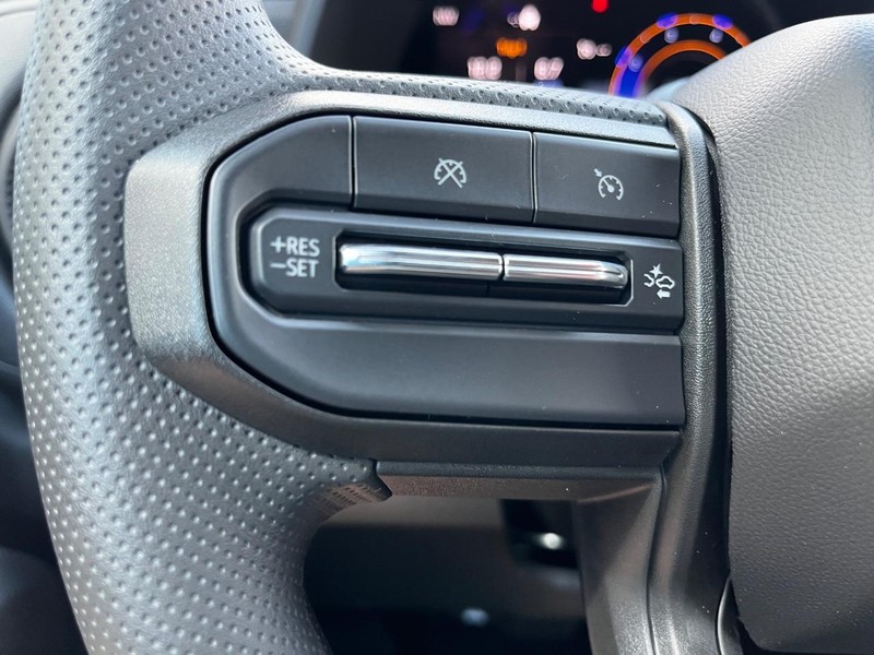 Chevrolet Colorado Vehicle Image 10