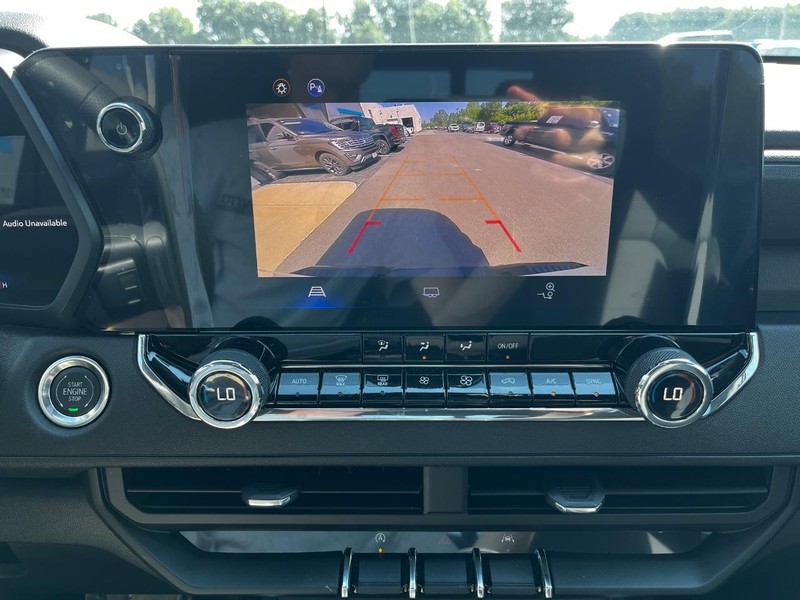 Chevrolet Colorado Vehicle Image 14