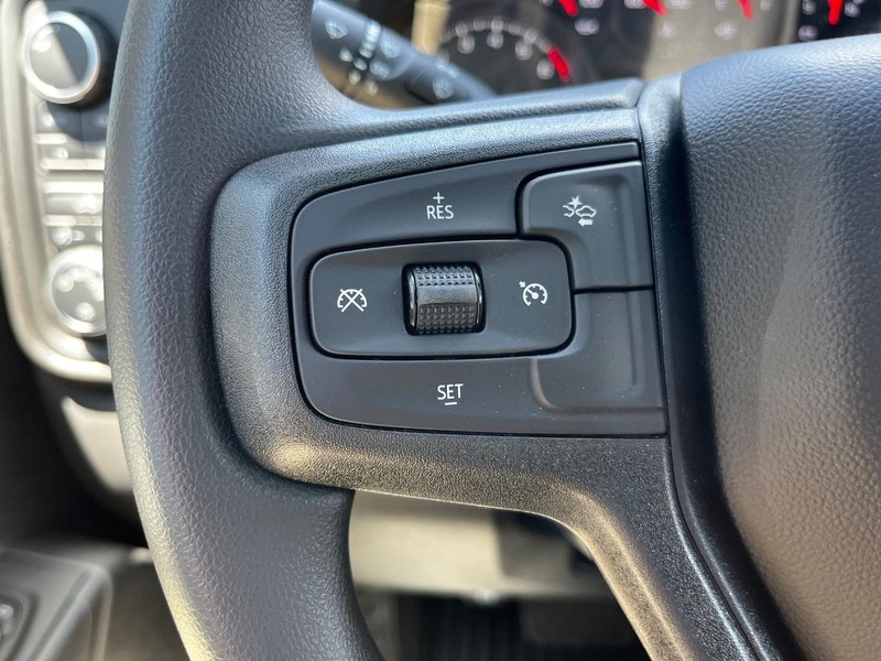 Chevrolet Silverado 1500 Vehicle Image 11