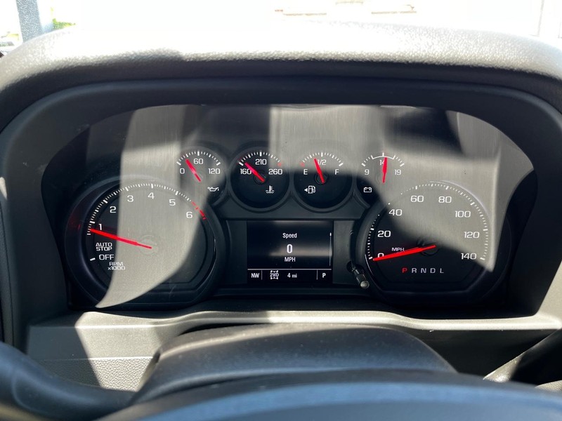 Chevrolet Silverado 1500 Vehicle Image 12