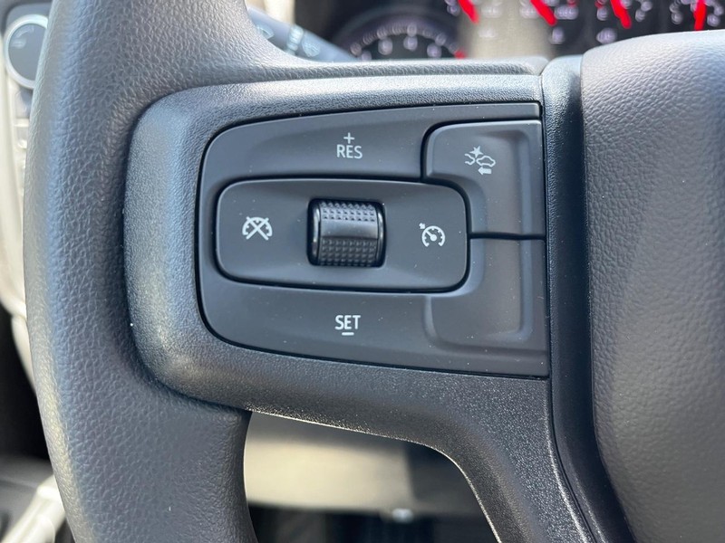 Chevrolet Silverado 1500 Vehicle Image 11