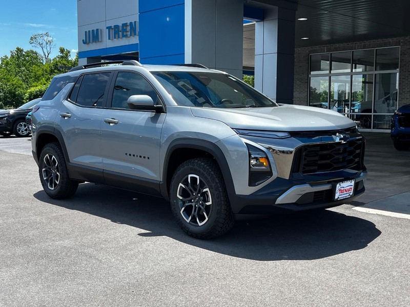 Chevrolet Equinox Vehicle Image 02