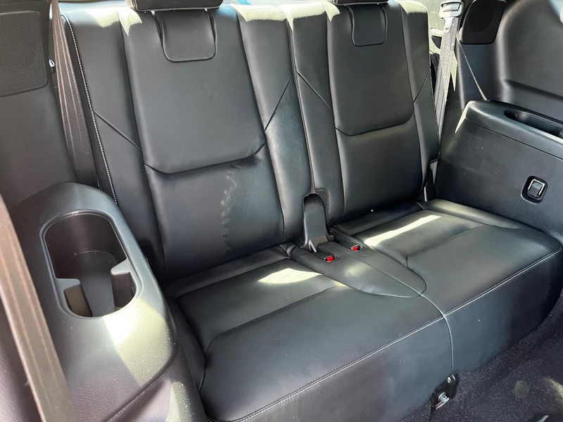 Mazda CX-9 Vehicle Image 11