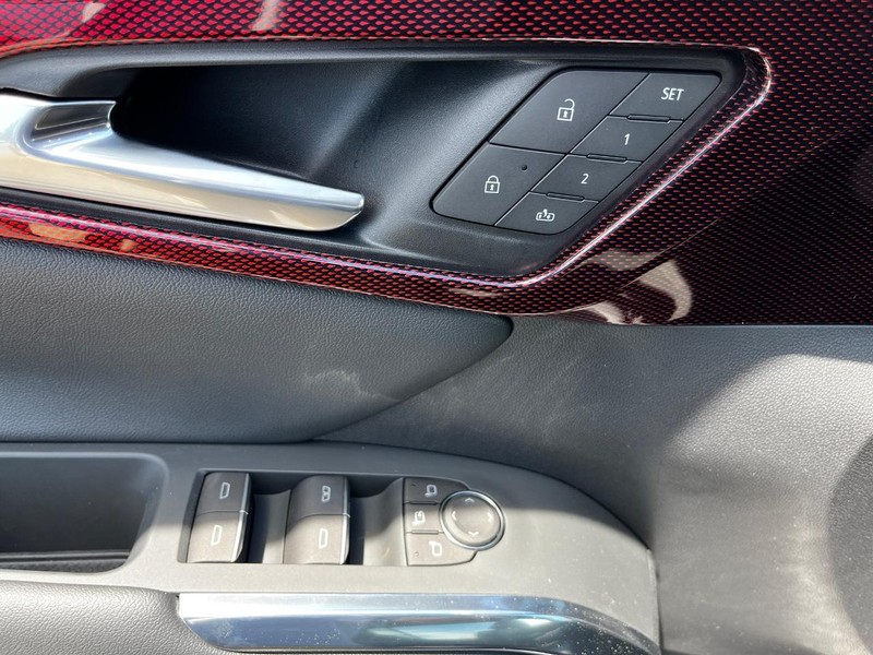 Chevrolet Traverse Vehicle Image 11