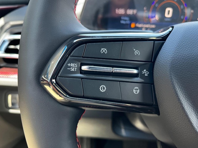 Chevrolet Traverse Vehicle Image 13