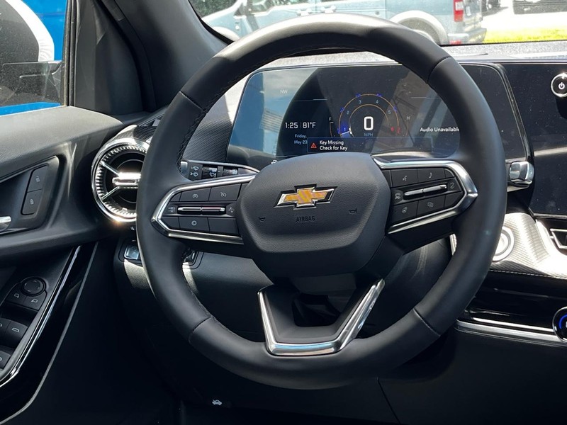 Chevrolet Equinox Vehicle Image 06