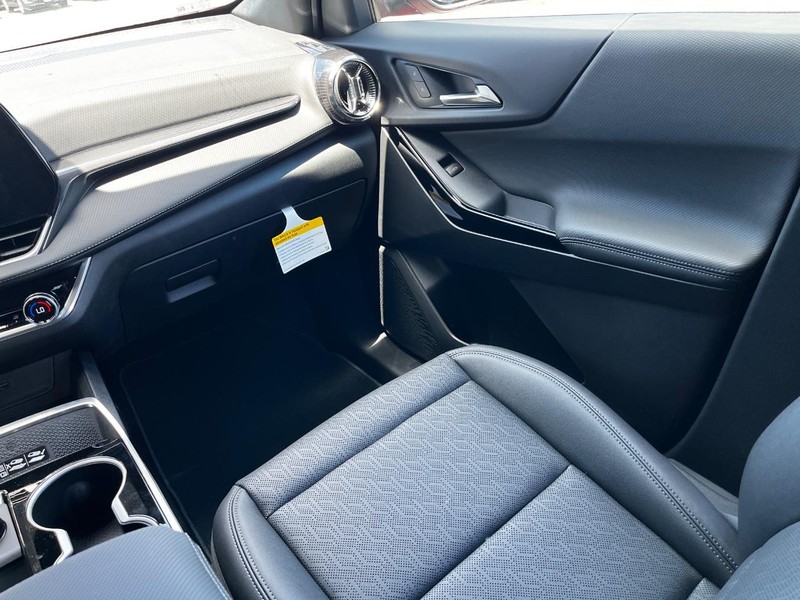Chevrolet Equinox Vehicle Image 07