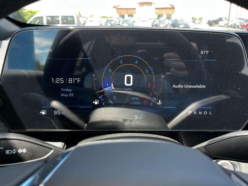 Chevrolet Equinox Vehicle Image 12