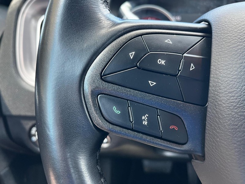 Dodge Charger Vehicle Image 17