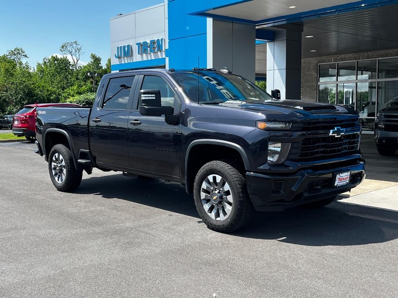 Chevrolet Silverado 2500HD Vehicle Image 02