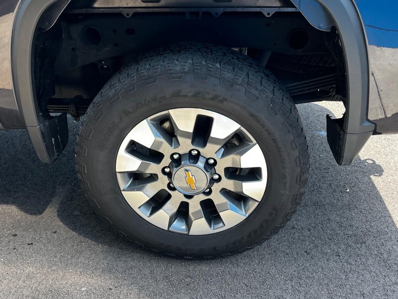 Chevrolet Silverado 2500HD Vehicle Image 07