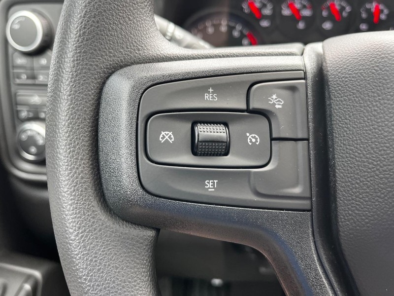 Chevrolet Silverado 1500 Vehicle Image 11