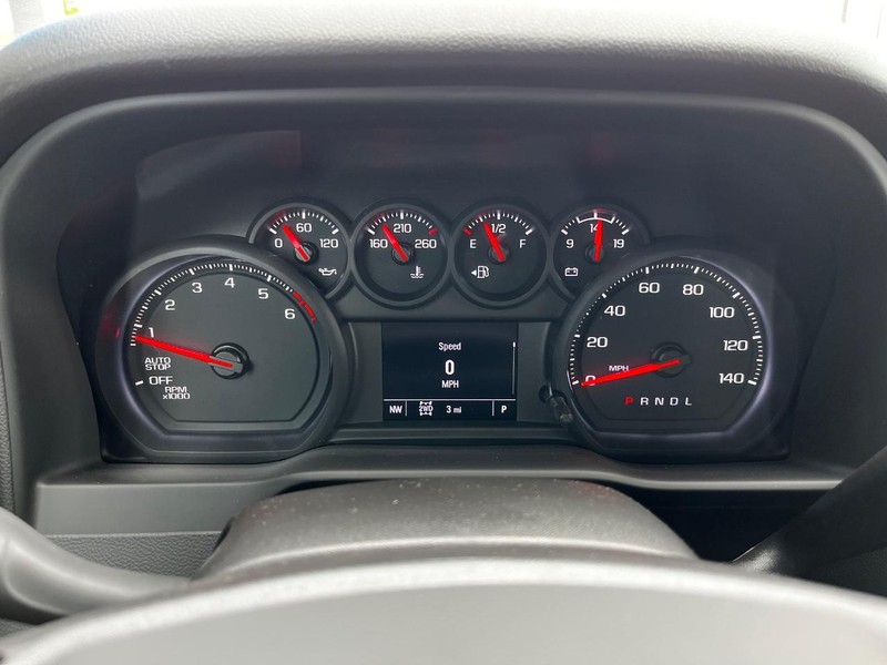Chevrolet Silverado 1500 Vehicle Image 12