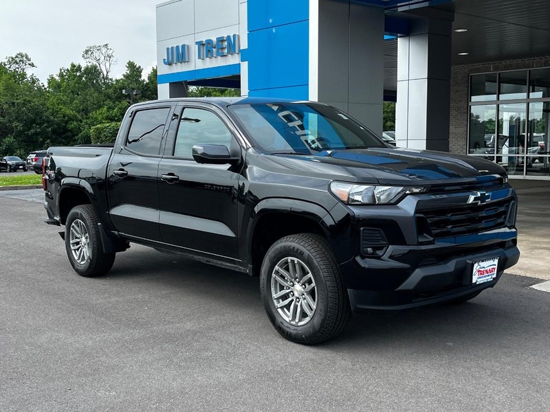 Chevrolet Colorado Vehicle Image 02