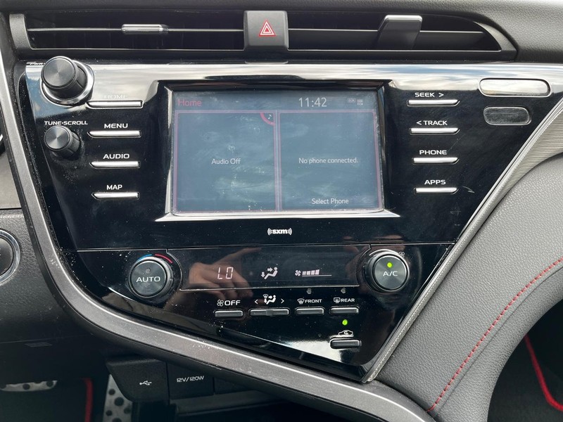Toyota Camry Vehicle Image 20