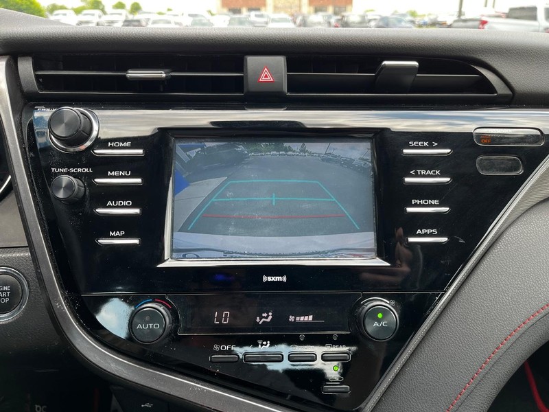 Toyota Camry Vehicle Image 21
