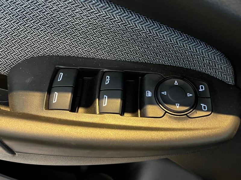 Chevrolet TrailBlazer Vehicle Image 08