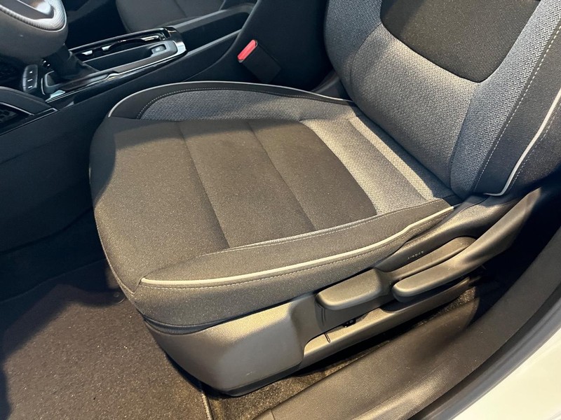 Chevrolet TrailBlazer Vehicle Image 09