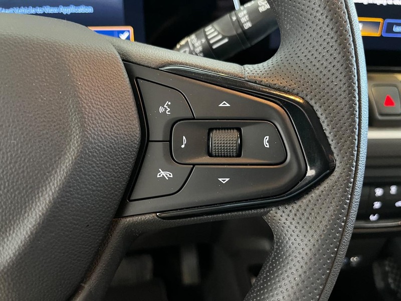 Chevrolet TrailBlazer Vehicle Image 11
