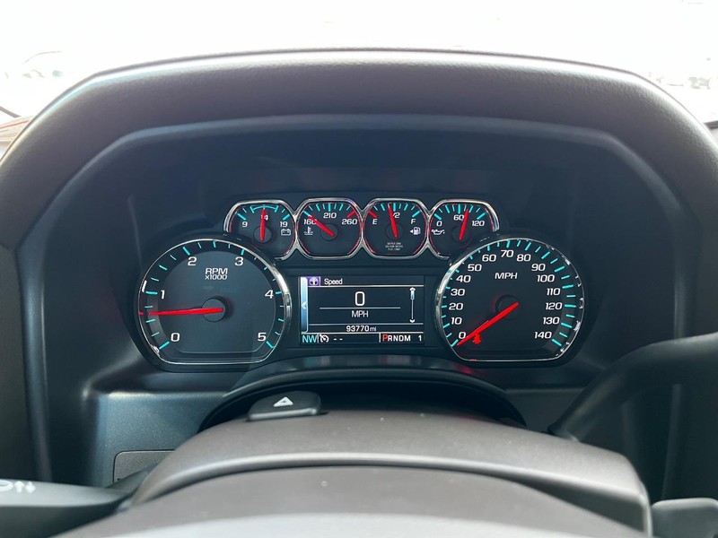 Chevrolet Silverado 3500HD Built After Aug 14 Vehicle Image 19