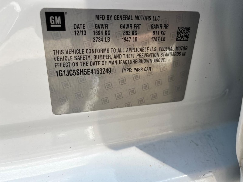 Chevrolet Sonic Vehicle Image 20