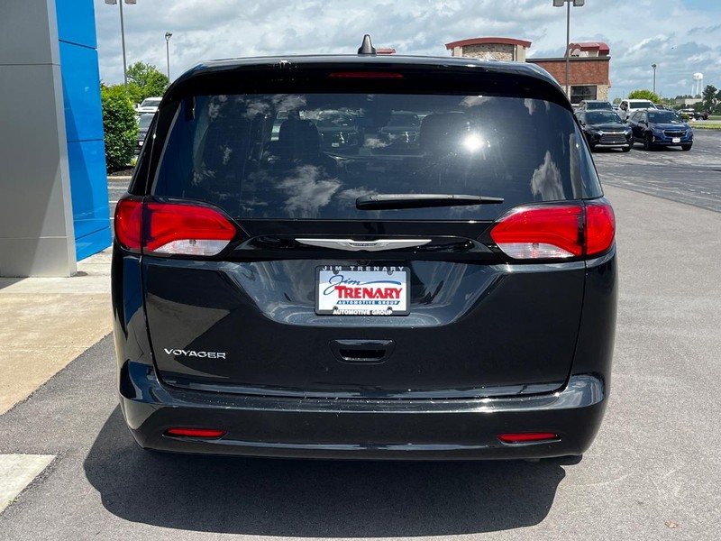 Chrysler Voyager Vehicle Image 04
