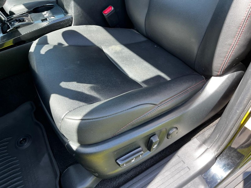 Toyota 4Runner Vehicle Image 15