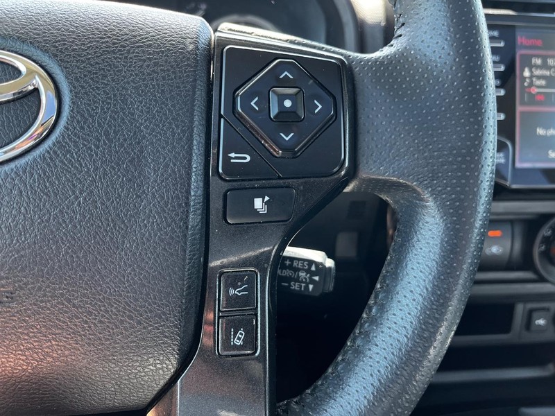 Toyota 4Runner Vehicle Image 17