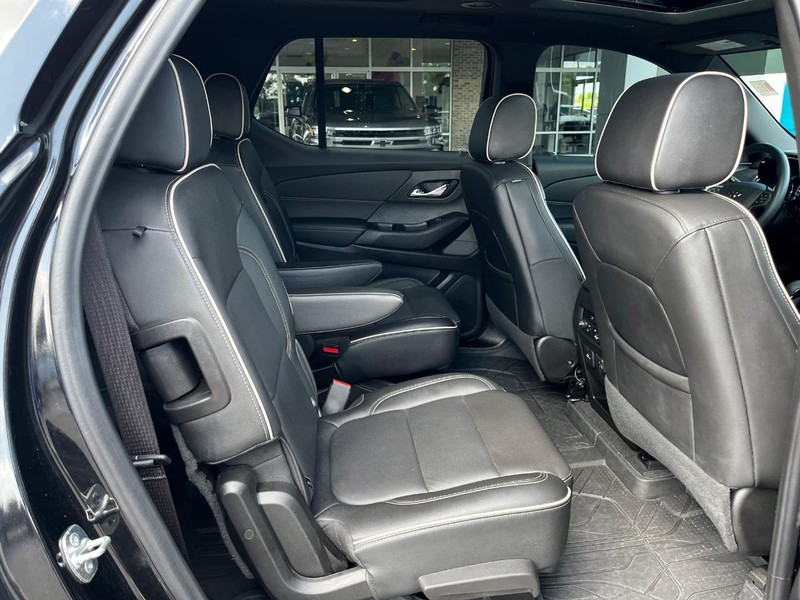 Chevrolet Traverse Limited Vehicle Image 10