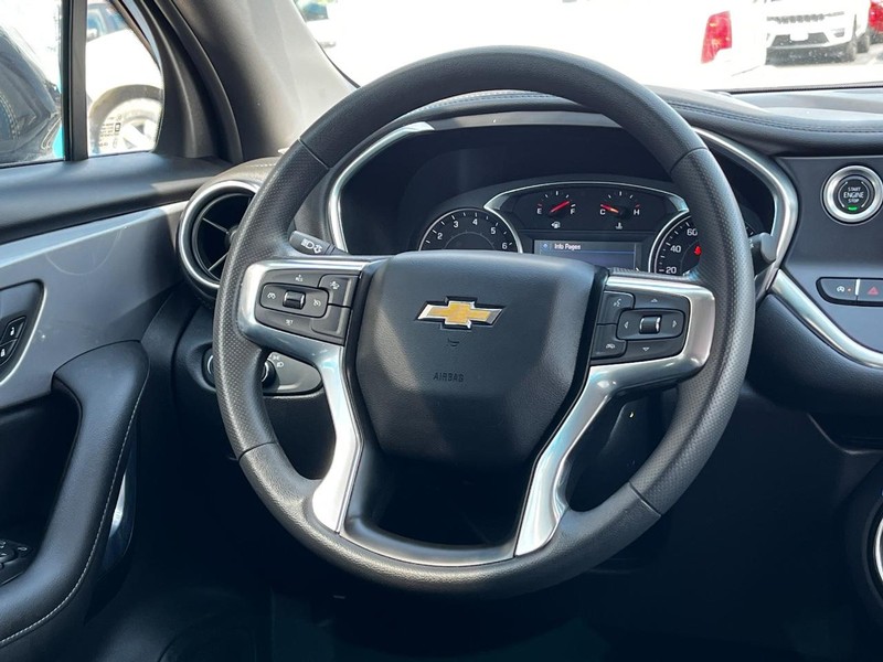 Chevrolet Blazer Vehicle Image 13