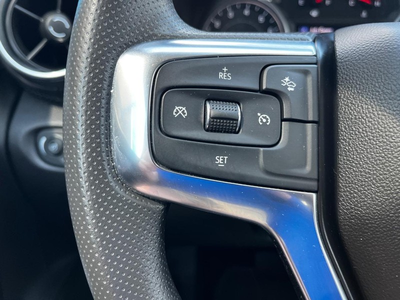 Chevrolet Blazer Vehicle Image 17