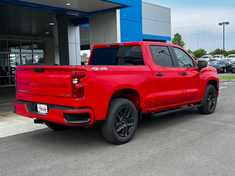Chevrolet Silverado 1500 Vehicle Image 03