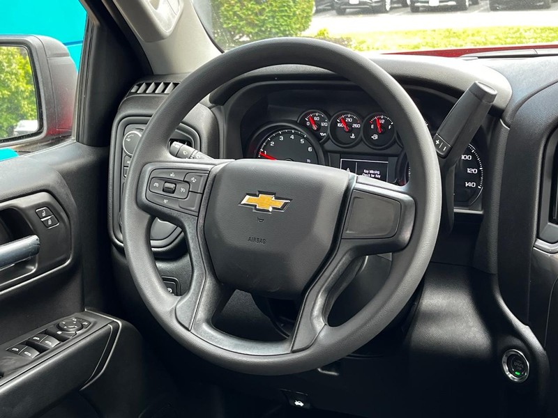 Chevrolet Silverado 1500 Vehicle Image 06