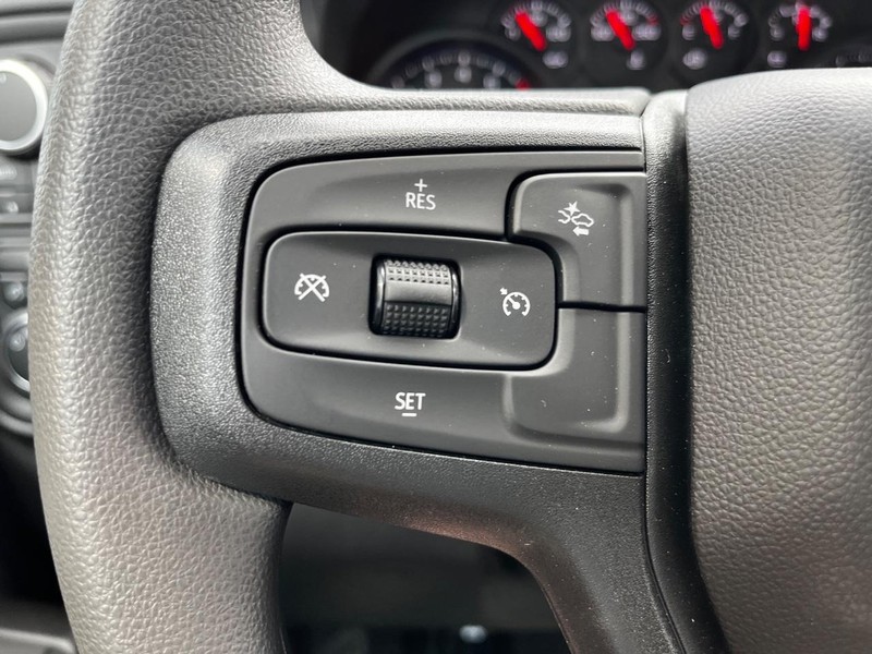 Chevrolet Silverado 1500 Vehicle Image 11