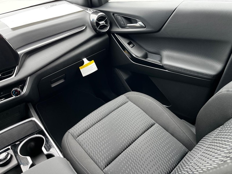 Chevrolet Equinox Vehicle Image 07
