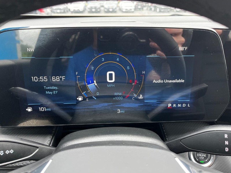 Chevrolet Equinox Vehicle Image 12