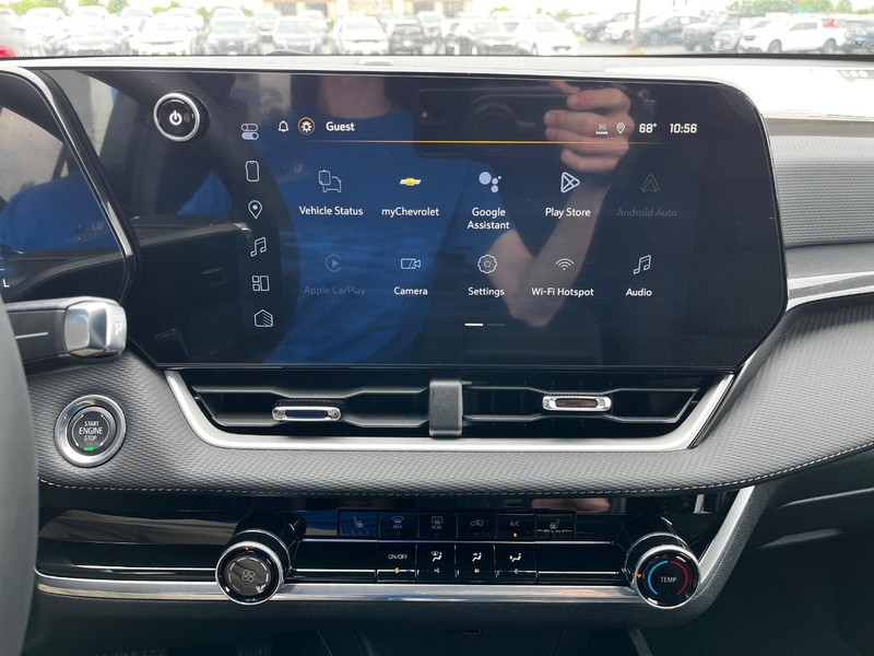 Chevrolet Equinox Vehicle Image 13