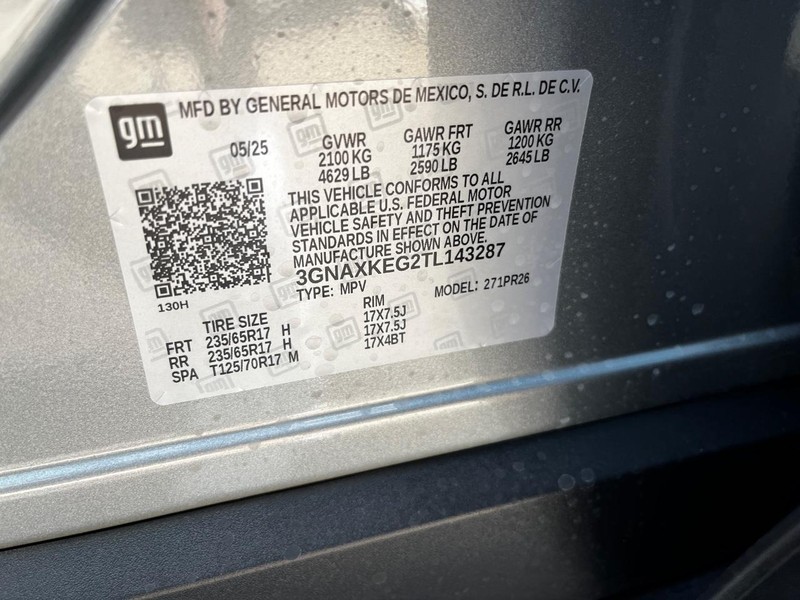 Chevrolet Equinox Vehicle Image 16