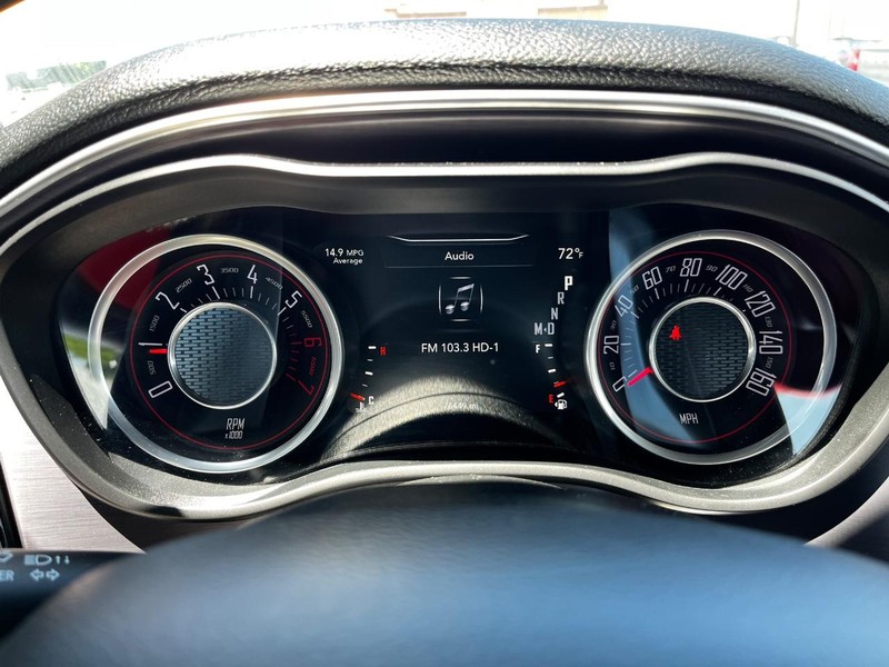 Dodge Challenger Vehicle Image 14
