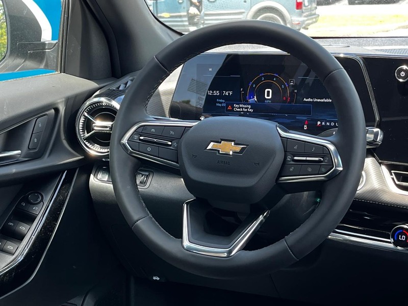 Chevrolet Equinox Vehicle Image 06