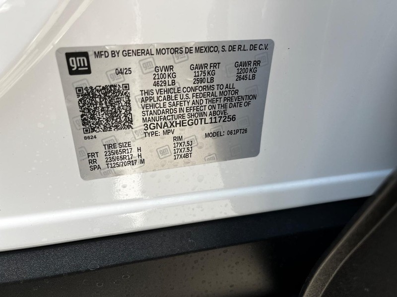 Chevrolet Equinox Vehicle Image 16