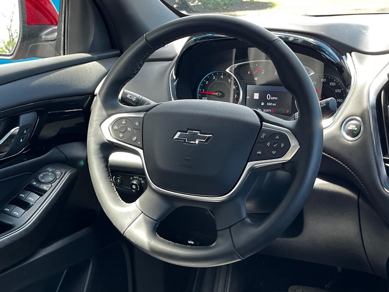 Chevrolet Traverse Vehicle Image 15