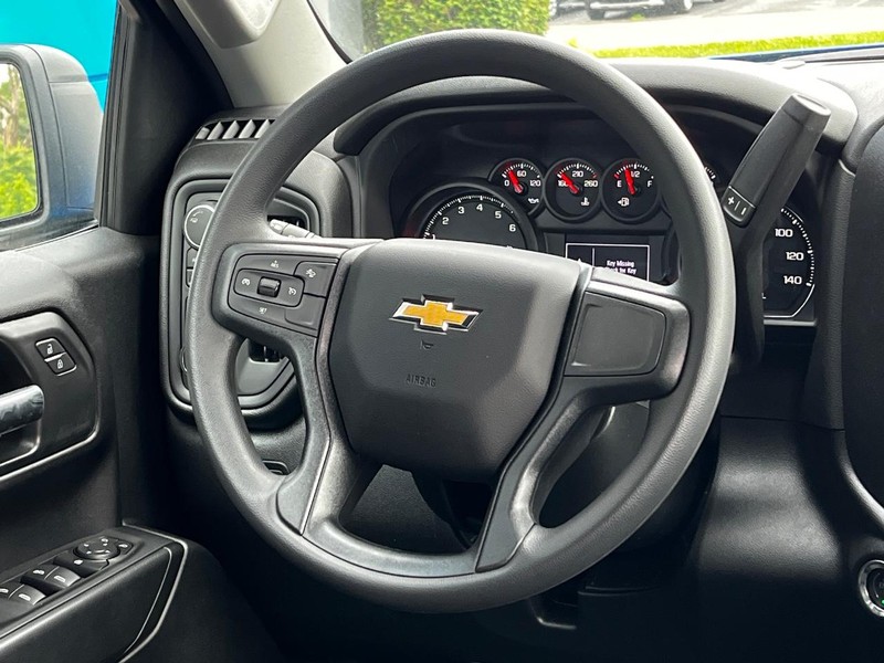 Chevrolet Silverado 1500 Vehicle Image 06