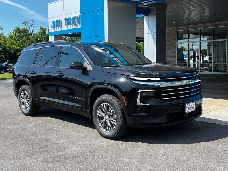 Chevrolet Traverse Vehicle Image 02