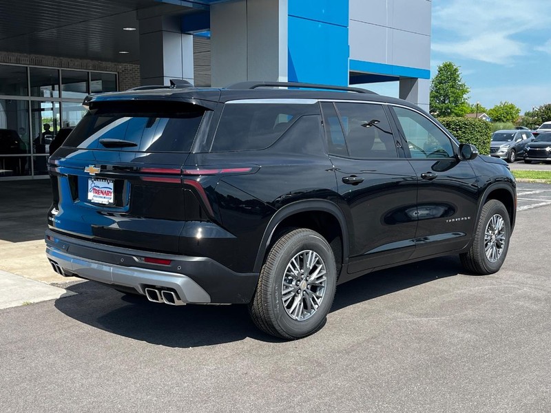 Chevrolet Traverse Vehicle Image 03