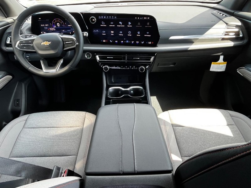 Chevrolet Traverse Vehicle Image 07
