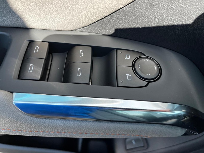 Chevrolet Traverse Vehicle Image 10